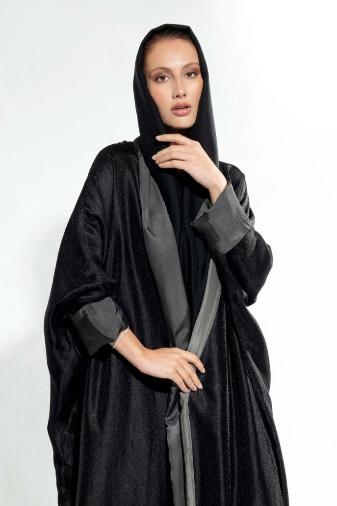 Reversible Luminous Bisht Abaya in Black