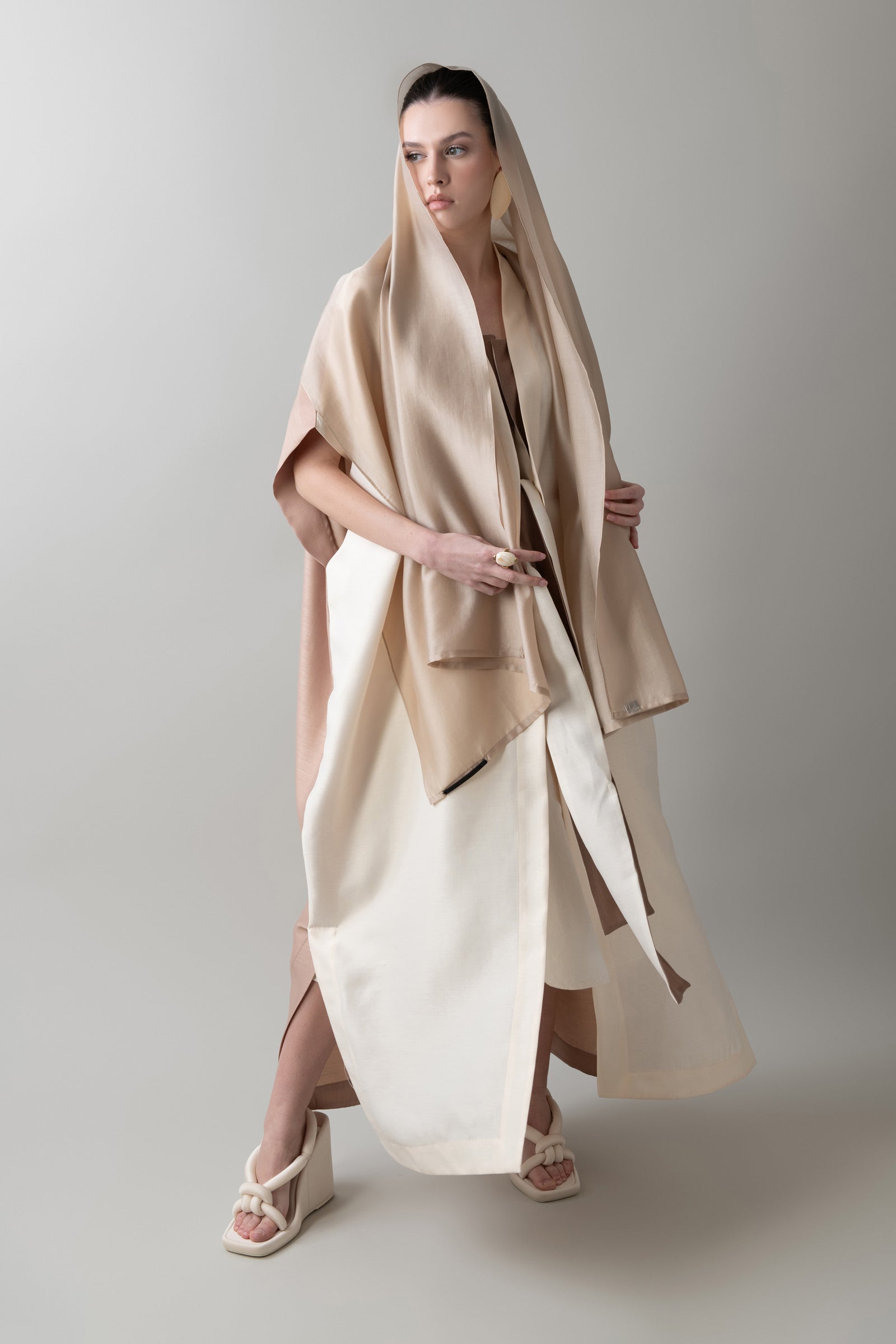 Zen Abaya in Almond & Warm Ivory – Maha Ghalayini
