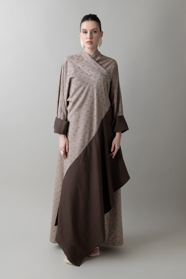 Rei Abaya in Brown