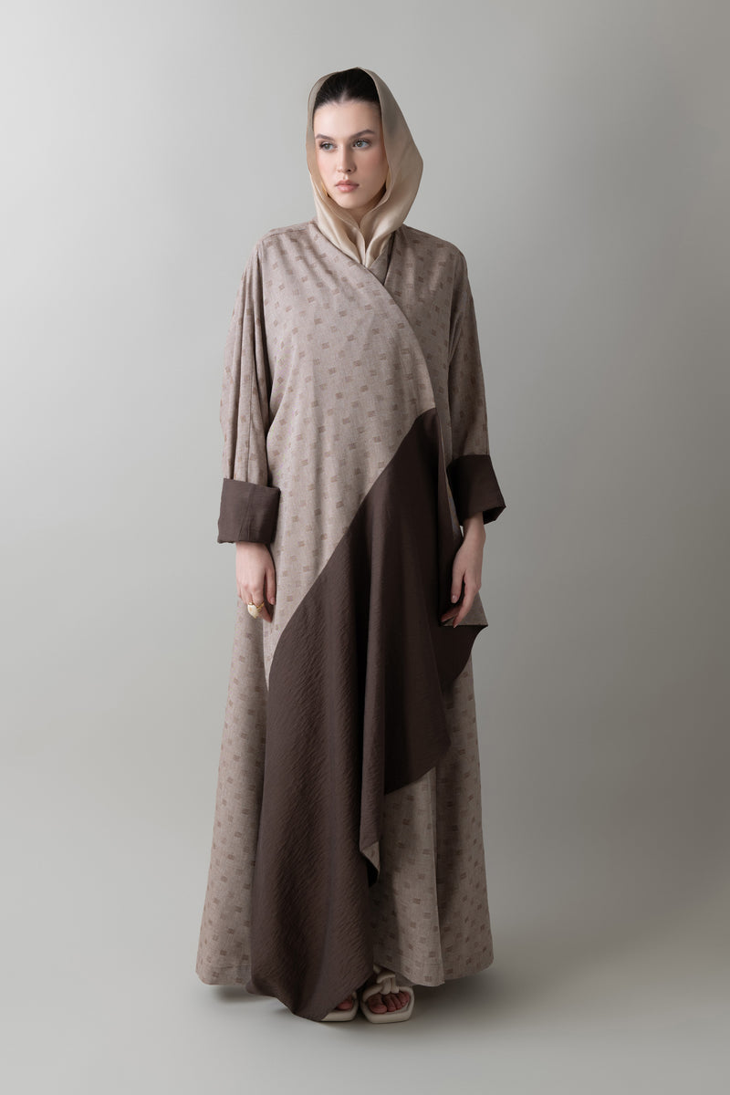 Rei Abaya in Brown